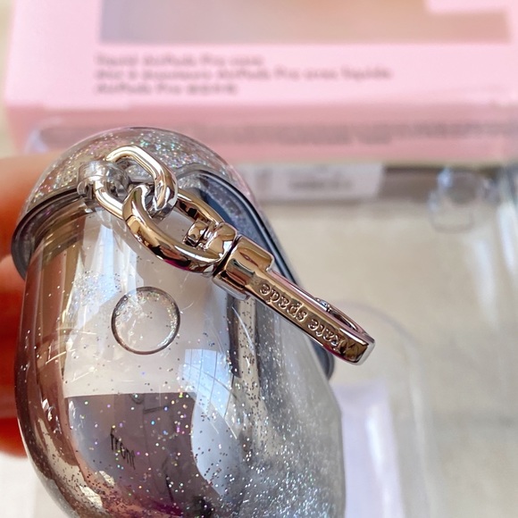 Kate Spade Sliver glitter airpod pro case - Picture 8 of 12